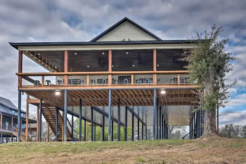 Lavish Riverfront Escape w/ Gas Grill! - parking