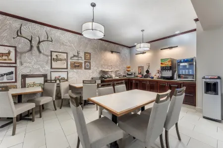 Best Western Plus Executive Inn