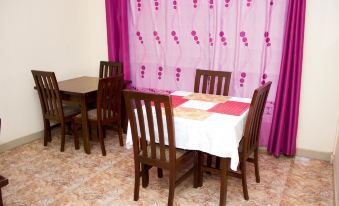 Jayliz Lodge Tema