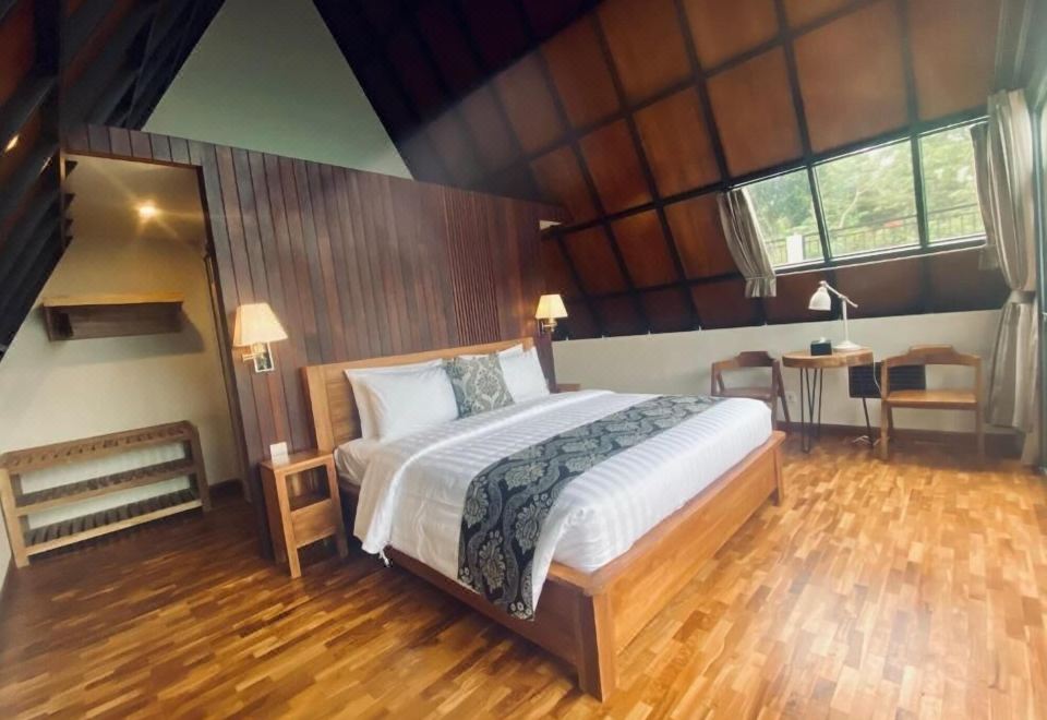 3. 부킷 티가 리마..