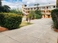 Hotel Real Classic Inn - Parkplatz