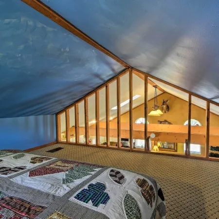 Cozy Cabin on Tenn River - 10 Mi to Chattanooga!