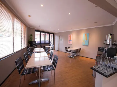 3 Sisters Motel Отели в г. Катумба