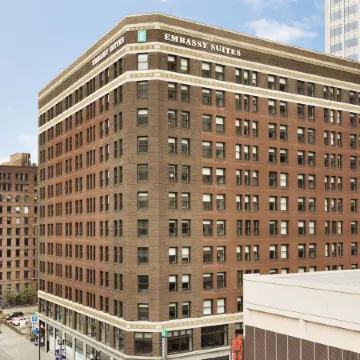 Embassy Suites by Hilton Minneapolis Downtown