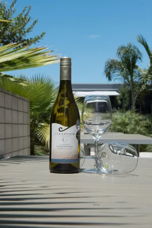 Navigate Seaside Hotel & Apartments