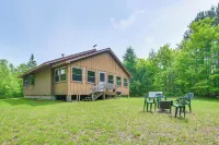 Michigan Retreat on 10 Acres Hike, Fish and Explore -  Privatzimmer