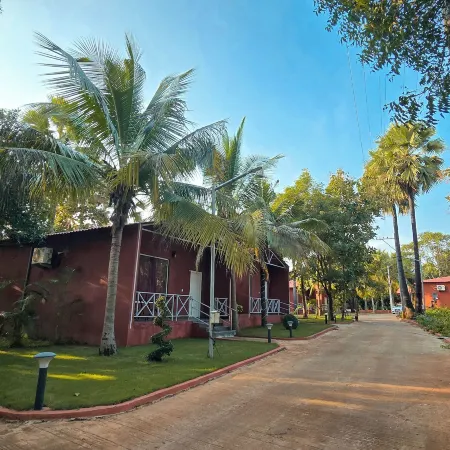 T R Farm  Resorts