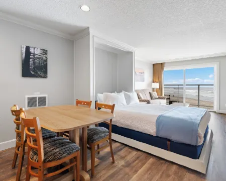 Tolovana Inn Hotels in Cannon Beach
