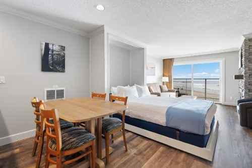 Tolovana Inn Hotels in Arch Cape