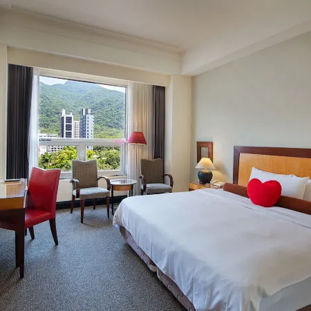 Hotel Les Champs Jiaosi Отели рядом с достопримечательностью «Пляж для купания Тоучэн»
