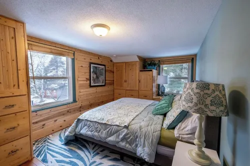 Secluded Northwoods getaway on beautiful Lake Nokomis