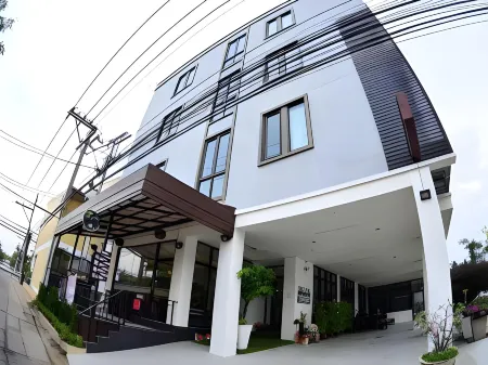 Debua Mahasarakham Отели в г. Mueang Maha Sarakham