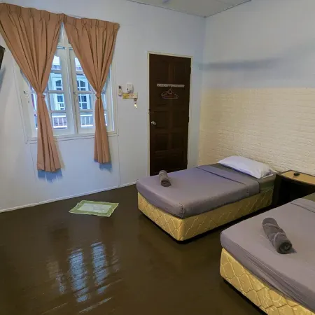 Ai Beach Resort Отели рядом с достопримечательностью «Foo Lin Kong Temple»