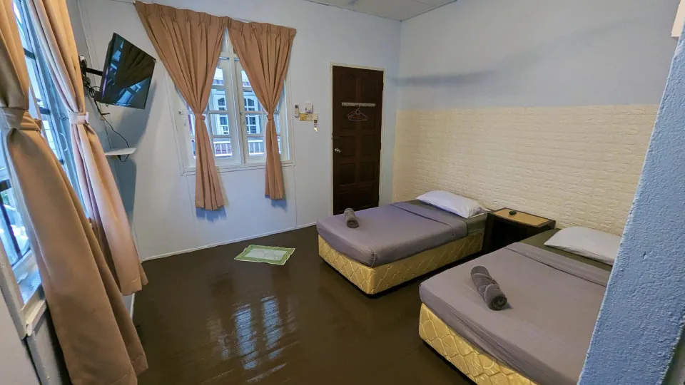 Budget Beach Resort