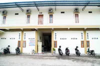 Puri Karomah Syariah RedPartner Hotels in Lamongan