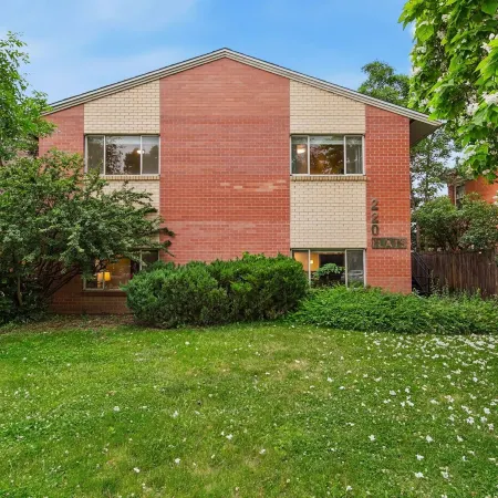 Contemporary Condo in the Heart of Old Town