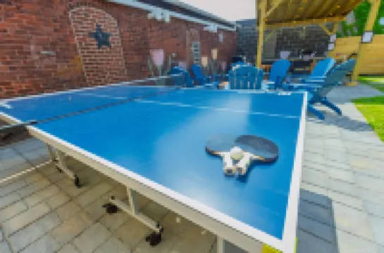 Cozy Deck and Shared Outdoor Space - Inviting Urban Retreat