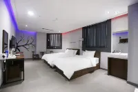 Jincheon Lou Hotel - parking