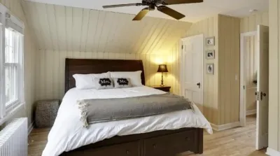 Fulton Retreat - Downtown Minneapolis - 50th and France! Hotels near Centennial Lakes Park
