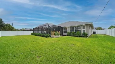 Endless Summer Villa with heated salt water pool Hotels near Speedway