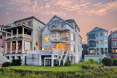 Beachwalk by AvantStay Hilton Head Oasis Steps from Singleton Beach