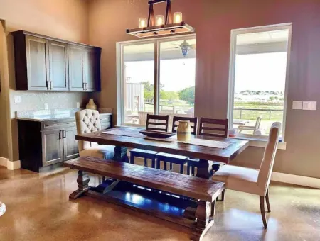 Custom 3 bedroom ranch in beautiful hill country