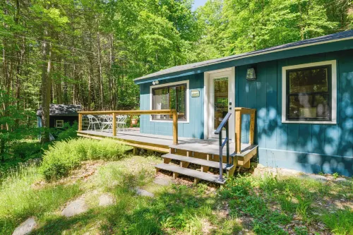 Hiking Trails on-Site Cozy Falls Brook Cabin
