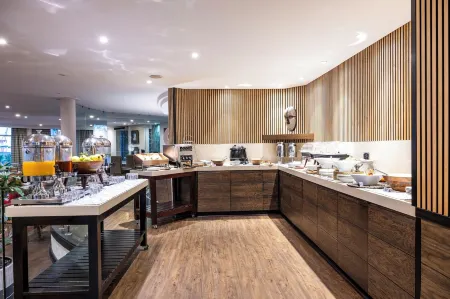 Paxton Hotel Отели в г. Порт-Элизабет