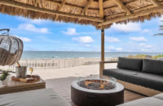 Exclusive Beachfront with Sauna and Gym