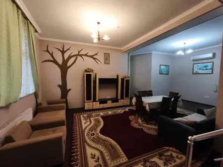 Arena Hotel Ismailli Отели рядом с достопримечательностью «“Basqal” Dövlət Tarix-mədəniyyət Qoruğu»