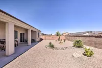 Idyllic Kingman Retreat with Yard - Near Hiking