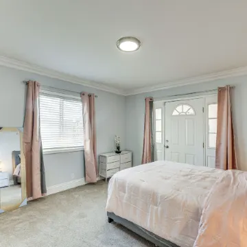 Furnished Patio! South Central Home 14 Mi to Dtla