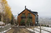 The Pines Bucegi Lodge