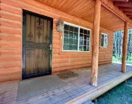 Spruce Fly on Bill's Island! Peaceful Getaway Cozy Fireplace and Trailer Parking