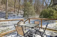 The Sherridan 2 Bedroom Cabin by RedAwning