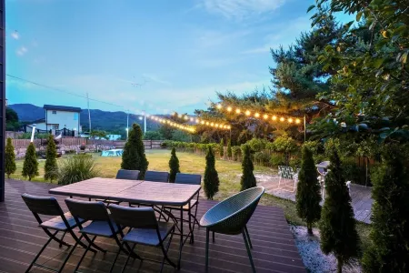 Gyeongju Aung Daung Dog Pension Отели рядом с достопримечательностью «Gyeongju National Park»