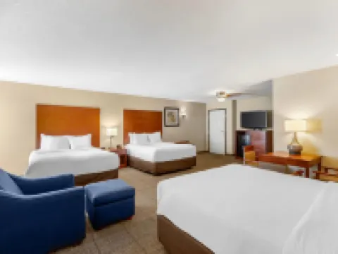 Comfort Inn & Suites Near Fallon Naval Air Station Hoteles en Fallon