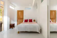 Smyleinn Farm Hotels near La Union Botanical and Zoological Garden