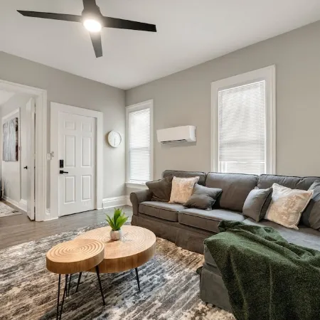 Charming 1-bedroom apartment in downtown Fort Wayne