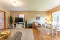 Cozy Corner - East end home