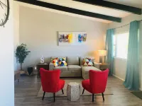 Lovely Designer 1 Bedroom with Free Parking