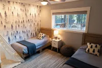 EV Charger, Hot Tub, Fire Pit, Family Friendly