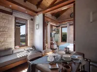 Villa Peacock with Spa Facilities