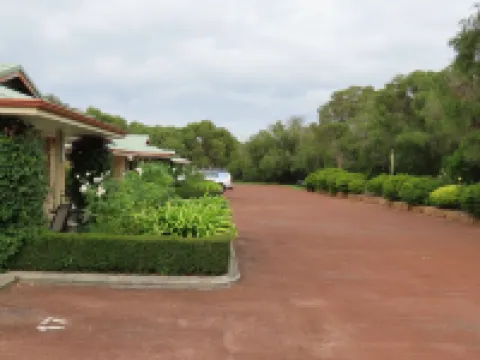 อีมู พอยต์โมเทลแอนด์อพาร์ทเมนท์ โรงแรมในออลบานี