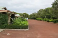 Emu Point Motel Hotels in Emu Point