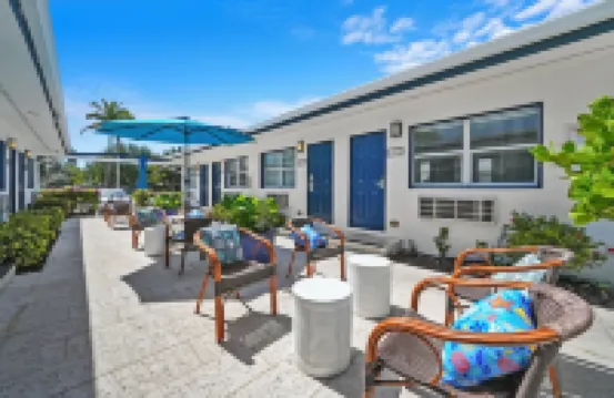 Hollywood Beach Suites and Hotel