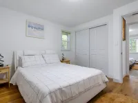 4-bedroom house with MIL suite Hotels in Sammamish