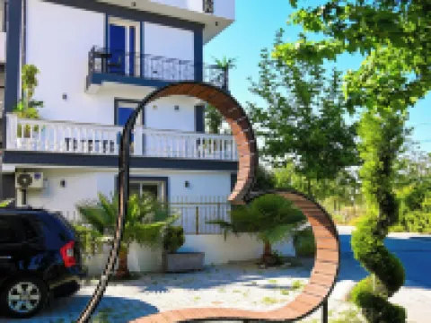 VILA AARON โรงแรมในเดอร์เรส