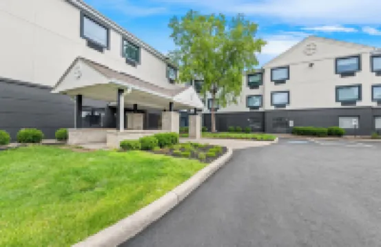 MainStay Suites Columbus North - Worthington