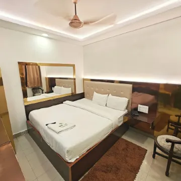 Hotel Apple Villa - New Delhi Отели рядом с достопримечательностью «Дели - центр города»